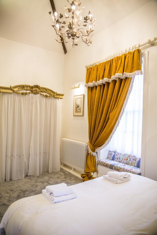 The Coach & Horses Inn Bolton by Bowland Extérieur photo